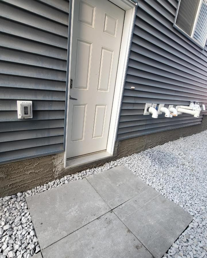 Luxury Suite In Calgary Nw Exterior foto